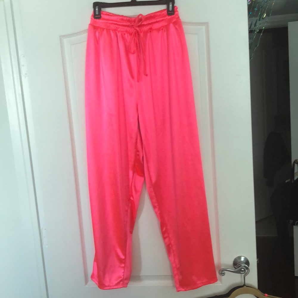 LAINA RAUMA CLUB BED SATIN PANTS FLAMINGO PINK
